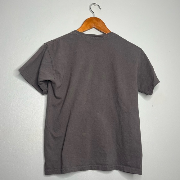 Disney Pirates of the Caribbean Dead Man’s Chest Grey Graphic Tee AA - Picture 4 of 7